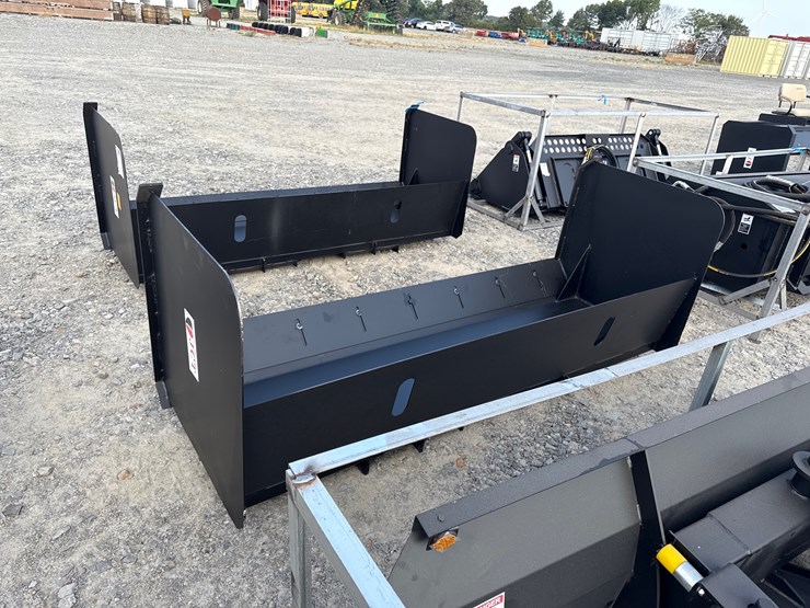 #2086-•-jct-7'-skid-steer-pusher-box-inv#-27502-image-3