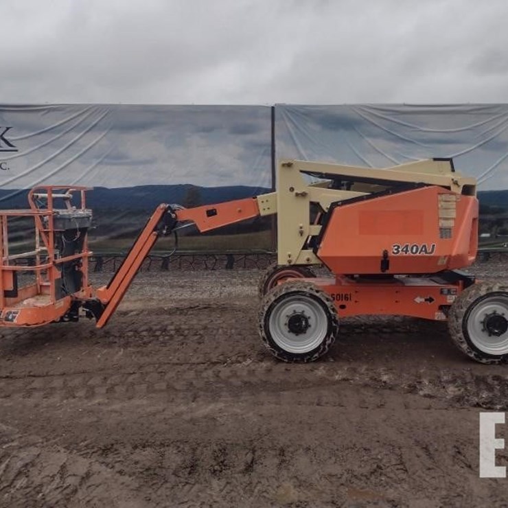 2016 JLG 340AJ