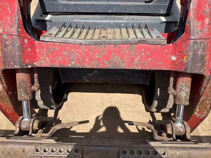 2015-takeuchi-tl10-image-18