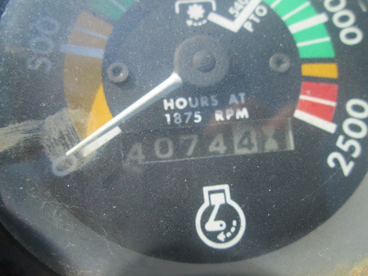1980-massey-ferguson-275-image-32