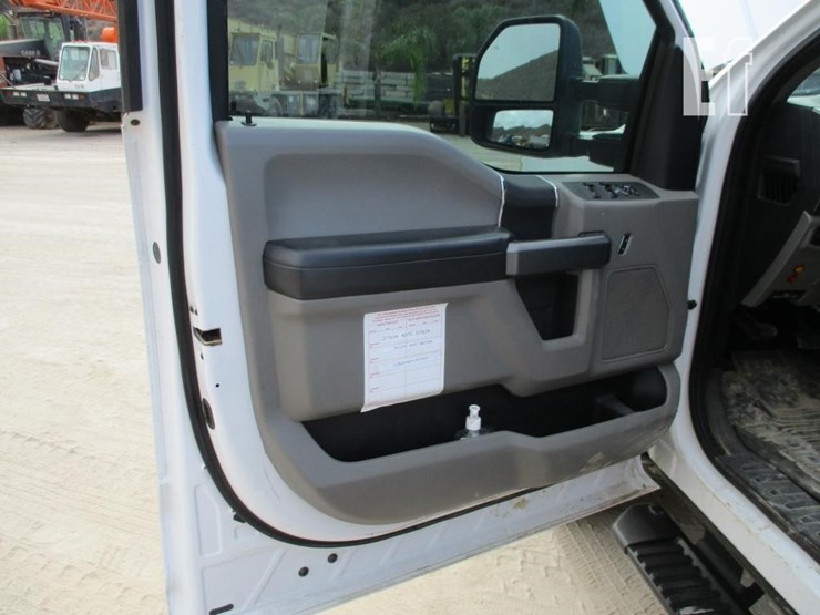 2017-ford-f250-image-13