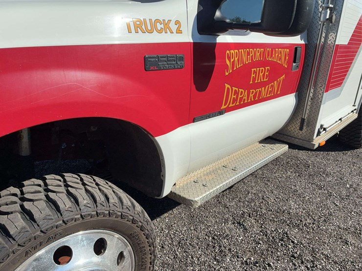 2002-ford-f550-image-5