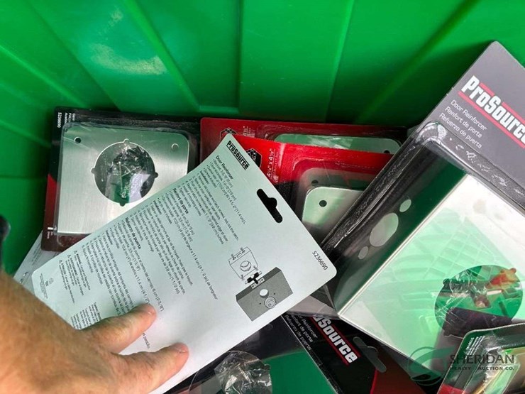 numerous-new-hardware-items-totes-not-included-image-7