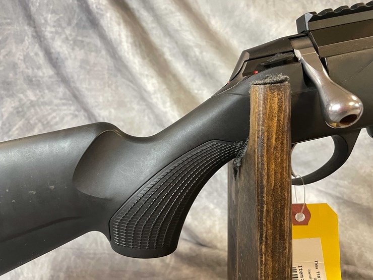 #4853-•-tikka-t1x-sr-17-hmr-bolt-action-rifle,-sn:-am3909-image-7