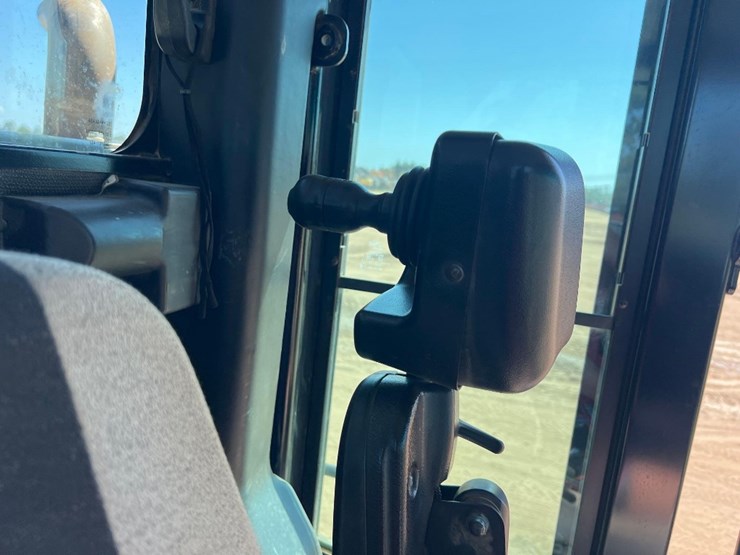 2020-prinoth-panther-t14r-image-30