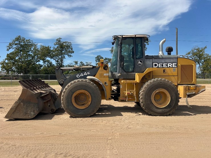 2012-deere-644k-image-1
