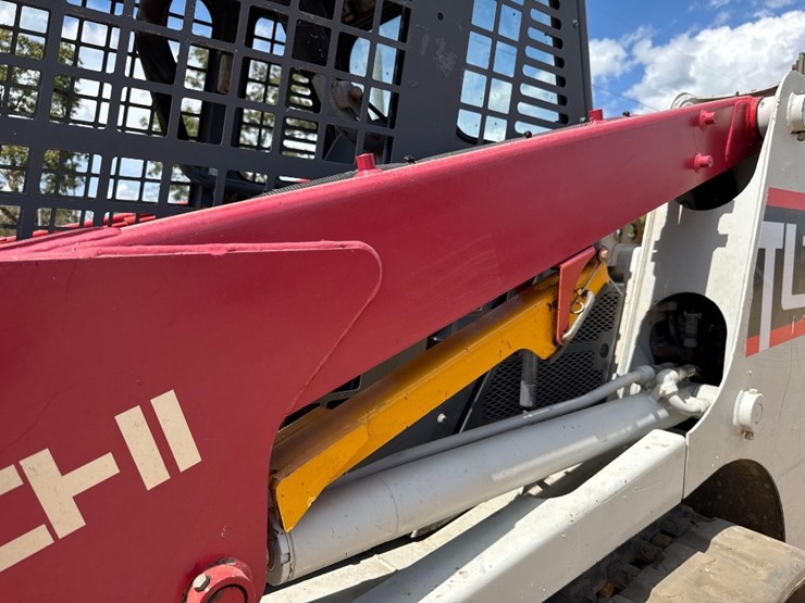 2015-takeuchi-tl10-image-20