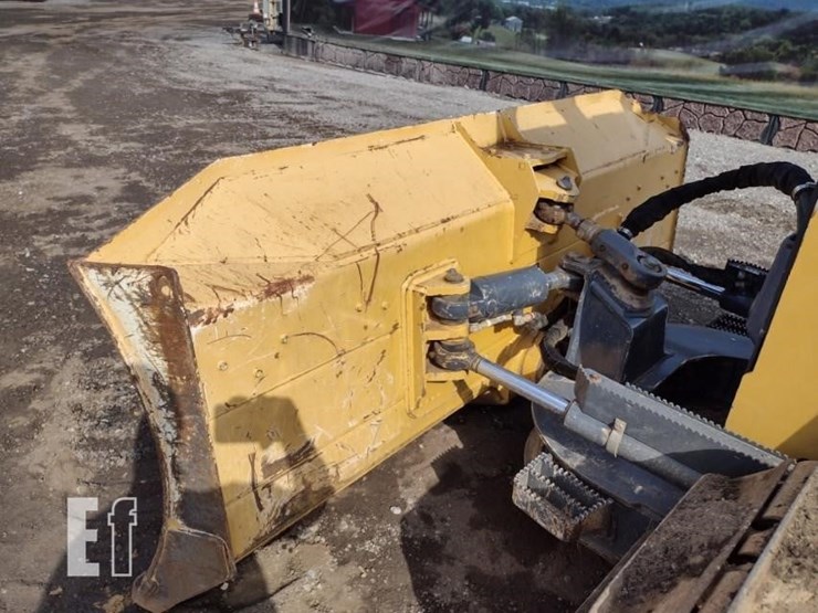 deere-650k-xlt-image-19
