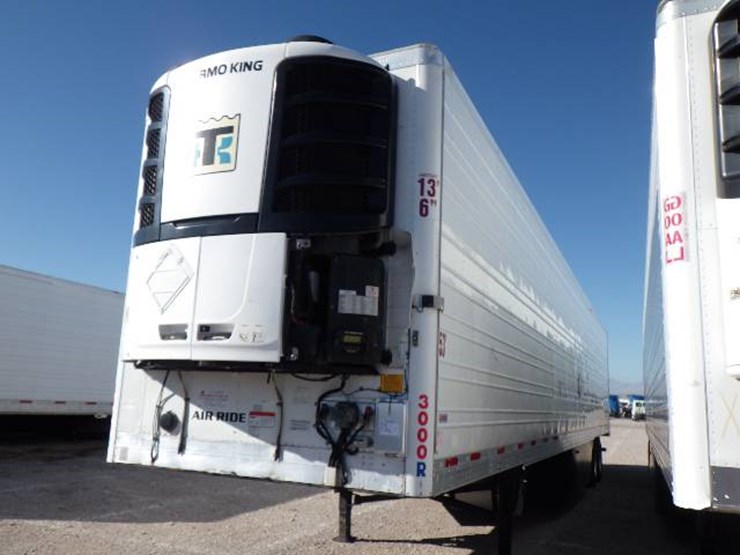 2017-utility-3000r-image-1