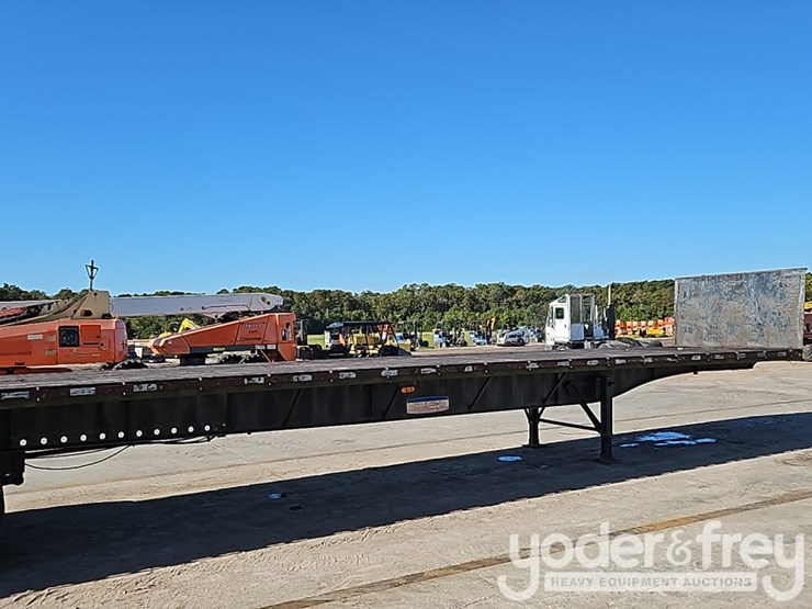 2004-clark-45'-tandem-axle-flatbed-trailer,-gvwr-66,500-lbs-image-11