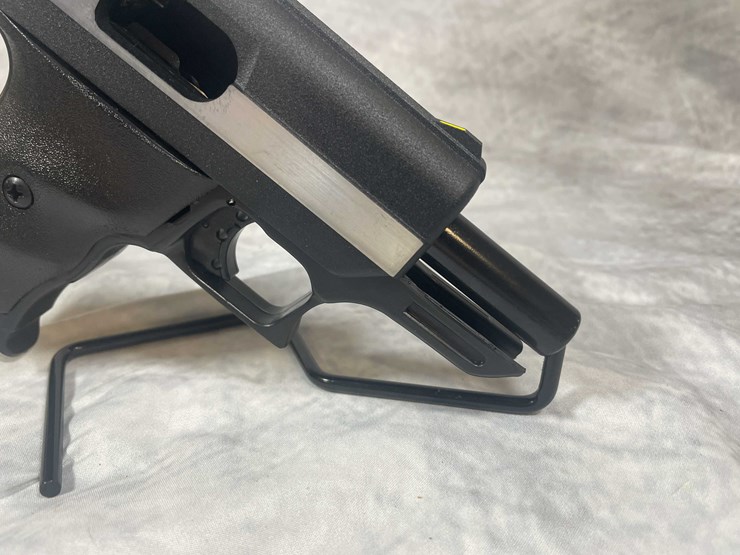 #4808-•-hi-point-cf380-380-auto-pistol,-sn:-p8204502-image-15