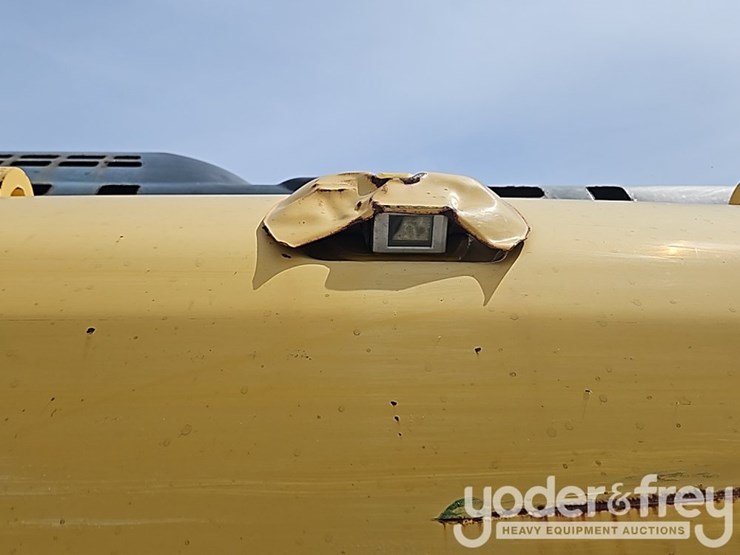 2016-komatsu-pc360-lc-11-image-29