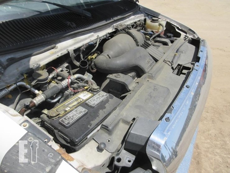 2011-ford-e450-image-5