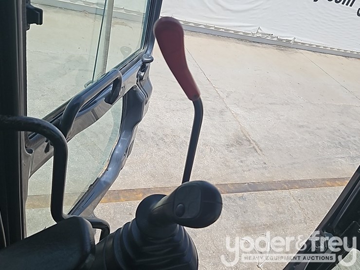 2015-kobelco-sk210-lc-9-image-39