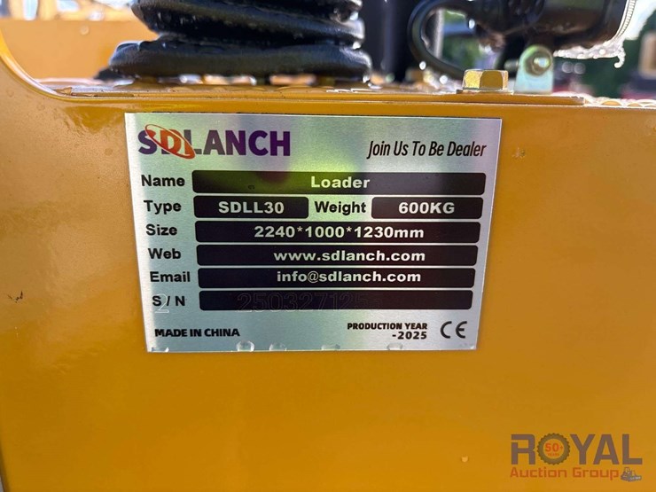 2025-sdll30-mini-stand-on-track-loader-skid-steer-image-9