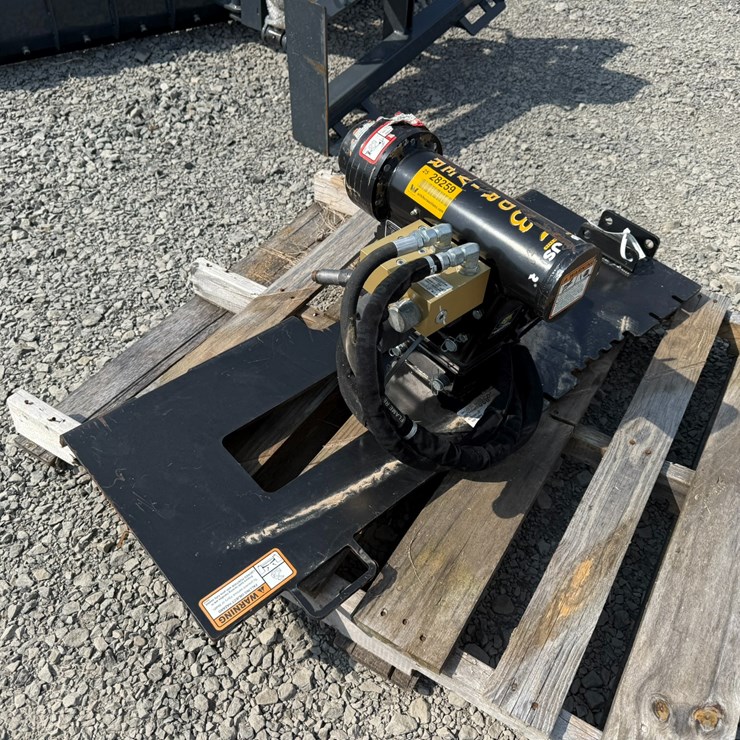 #2049 • Danuser T3 Hydraulic Post Driver 12795 INV# 28259