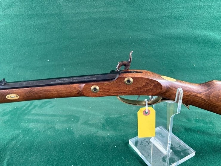 traditions-crocket-32cal-black-powder-rifle-image-8
