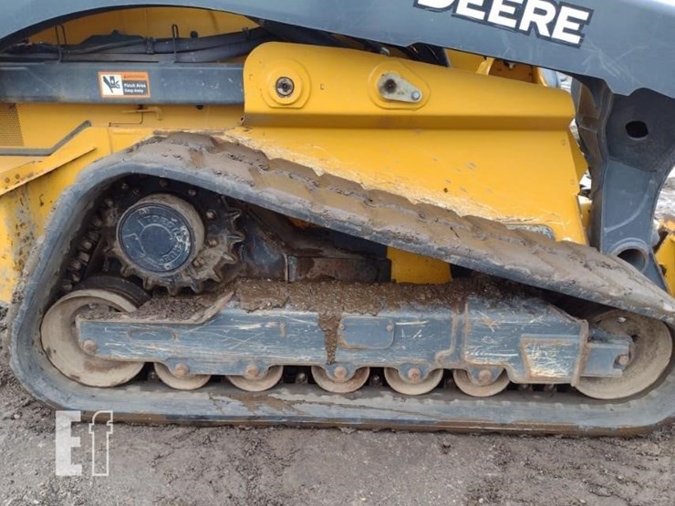 2022-deere-333g-image-16