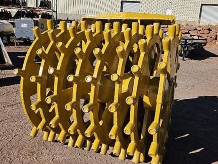 62"-excavator-compaction-wheel-image-4