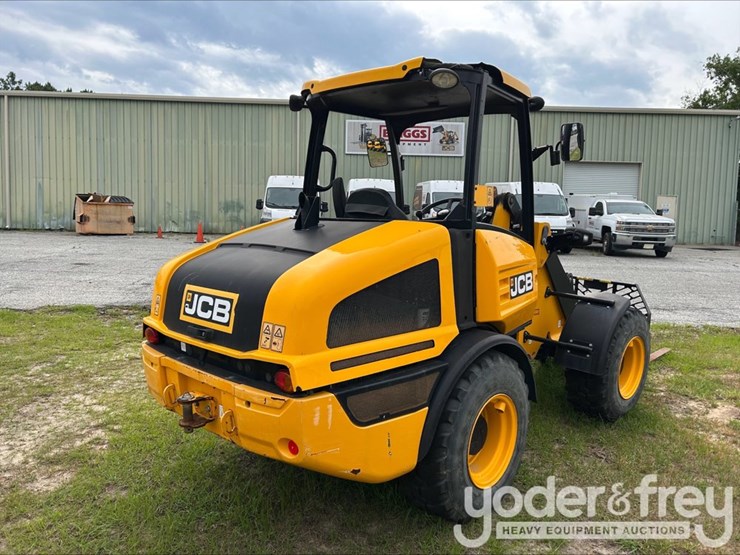 2023-jcb-407-image-3