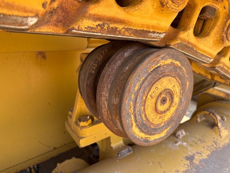 caterpillar-d6t-xl-image-15