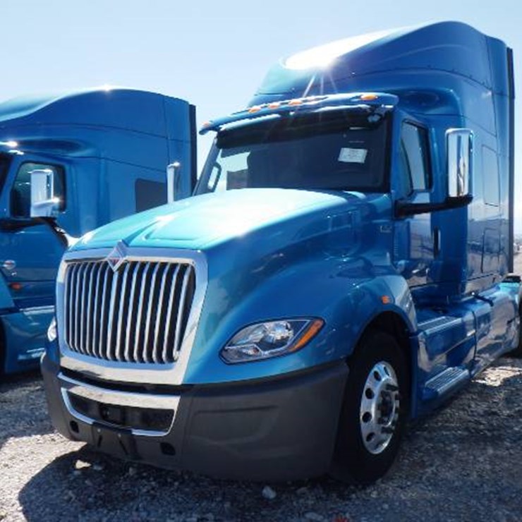 2020 INTERNATIONAL LT