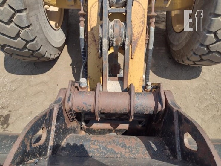 caterpillar-930g-image-18