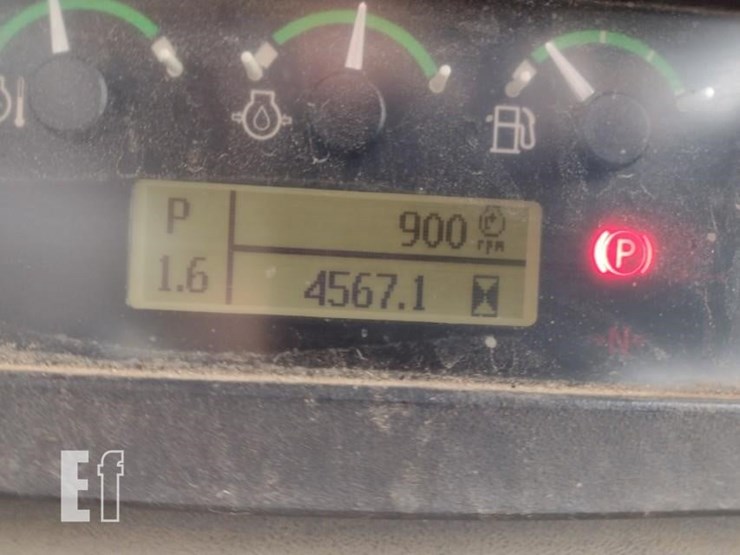 2017-deere-650k-lgp-image-6