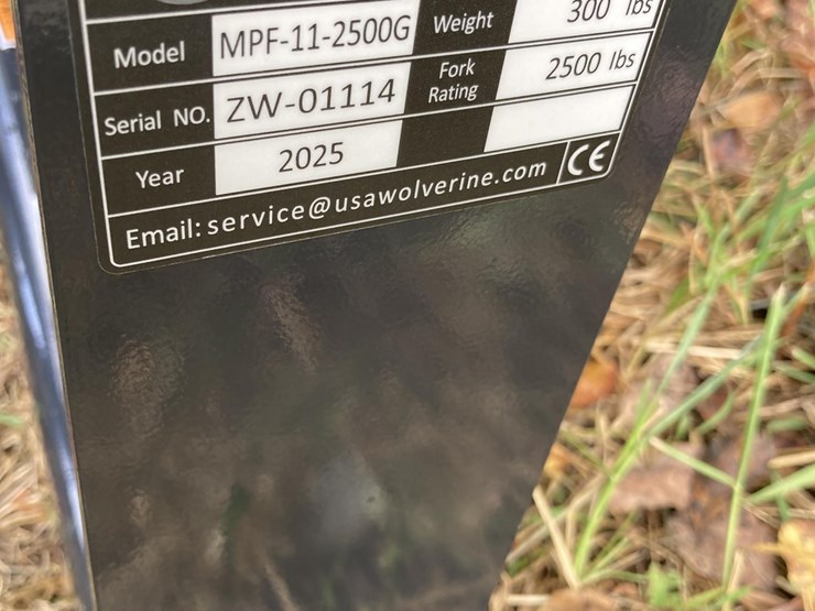 wolverine-mpf-11-2500g-mini-skid-pallet-forks-image-2