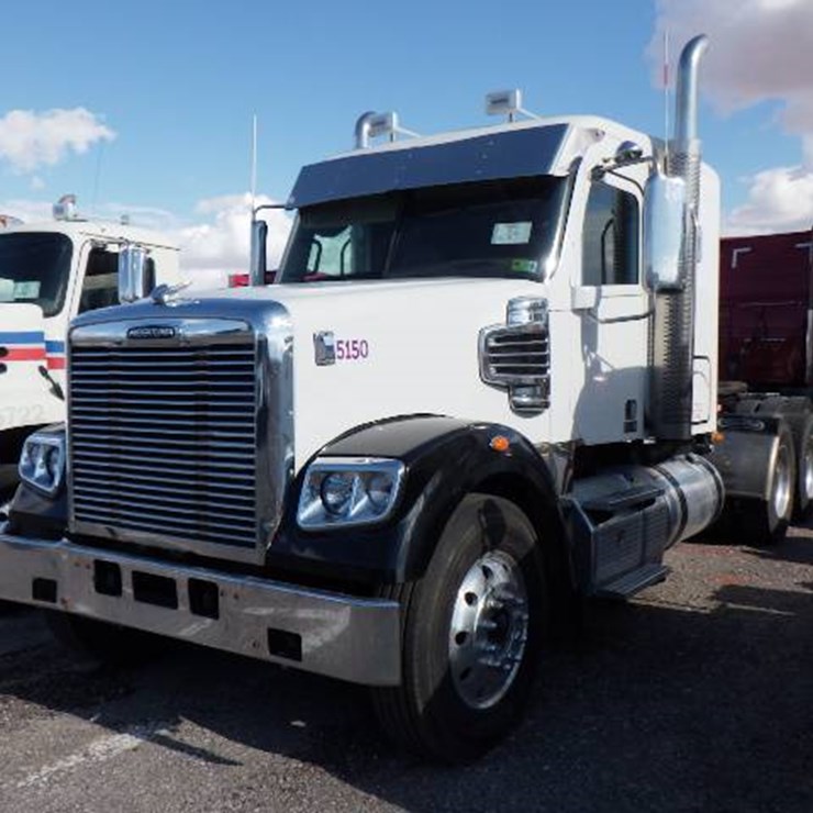 2015 FREIGHTLINER 122SD