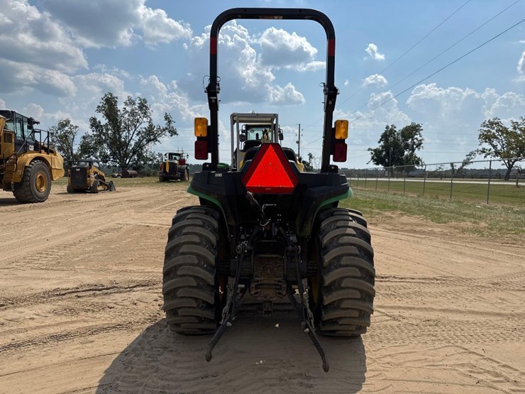 john-deere-3032e-image-4