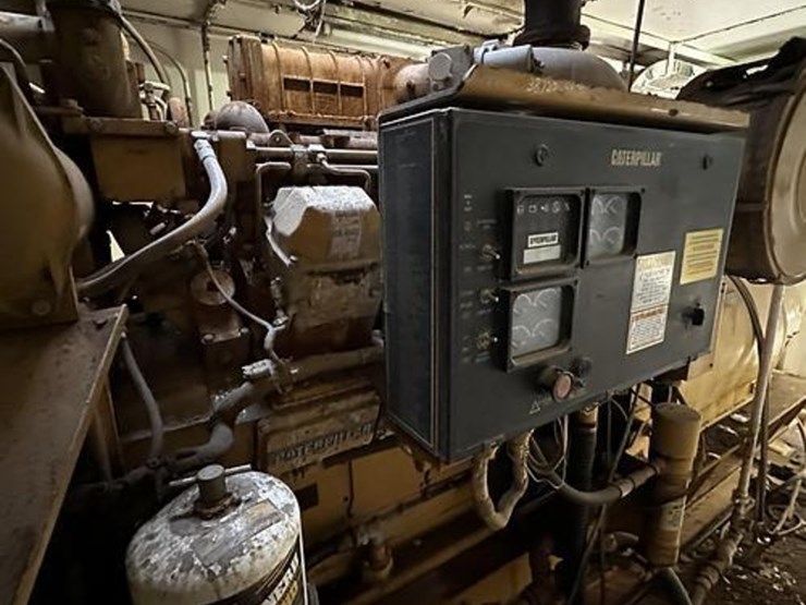 2001-caterpillar-3508-image-4