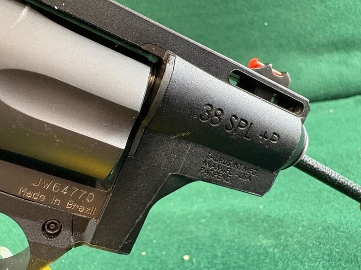 taurus-protector-poly-38-spl-revolver-image-5