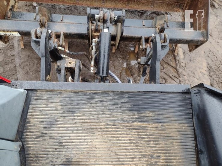 2006-caterpillar-416d-image-14