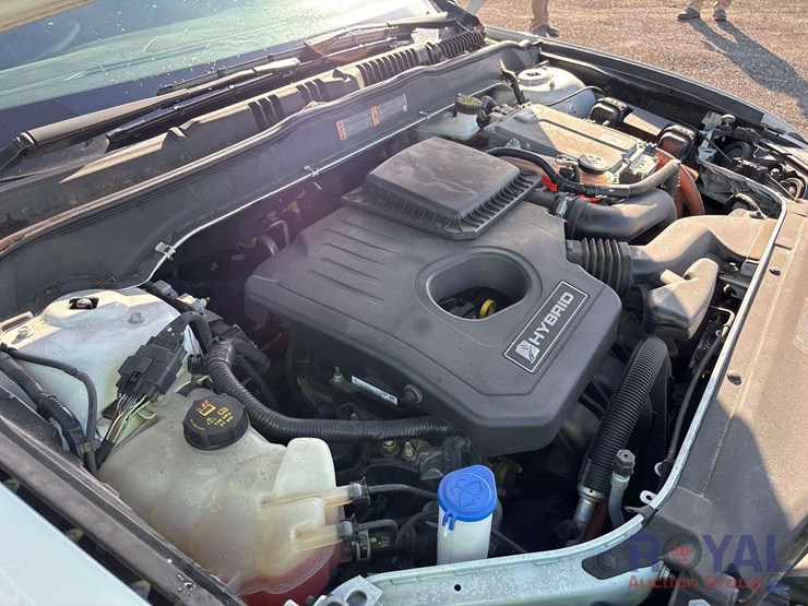 2018-ford-fusion-hybrid-sedan-image-6