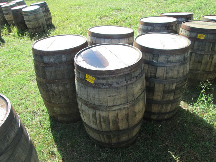 #29409-•-lot-of-(4)-whiskey-barrels-image-1