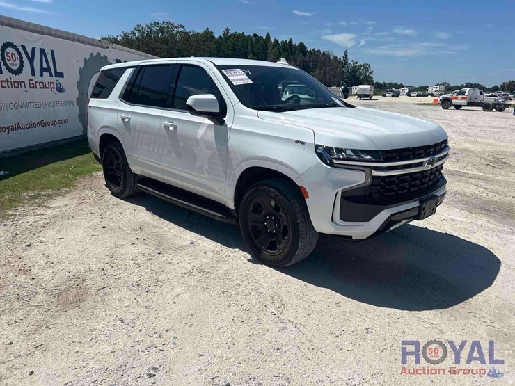 2022-chevrolet-tahoe-image-2