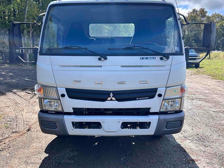 2015-mitsubishi-fe180-cab-and-chassis-image-2