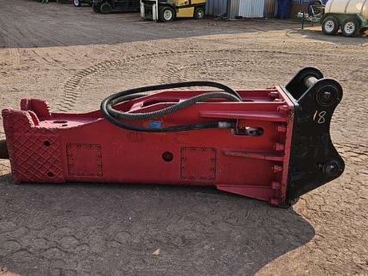excavator-hydraulic-hammer-image-4