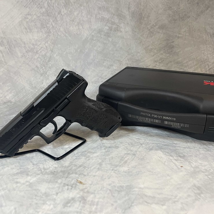 #4804 • Heckler & Koch P30 (V1) 9mm Luger Pistol, SN: 129-135310
