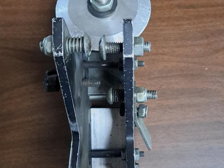 #109-•-jones-saw-sharpener-image-3