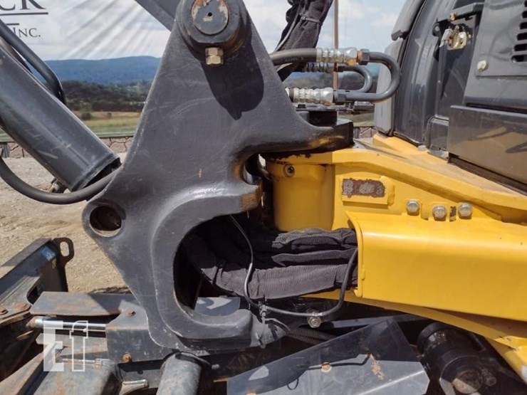 2017-deere-50g-image-25