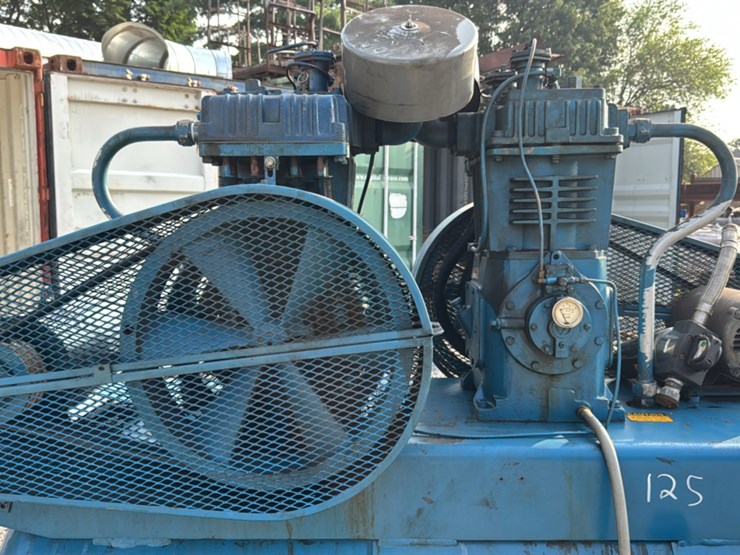 #125-•-quincy-stationary-air-compressor-image-14