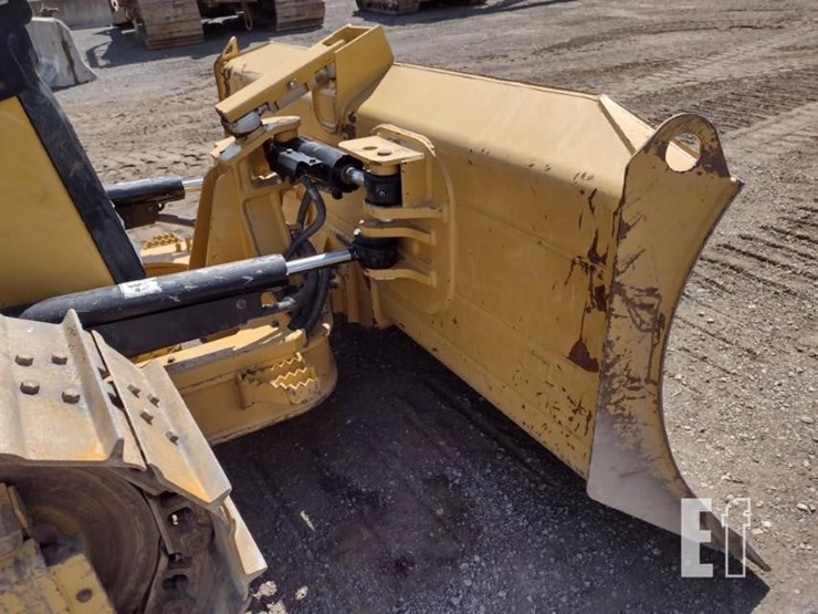 2021-caterpillar-d3-image-19