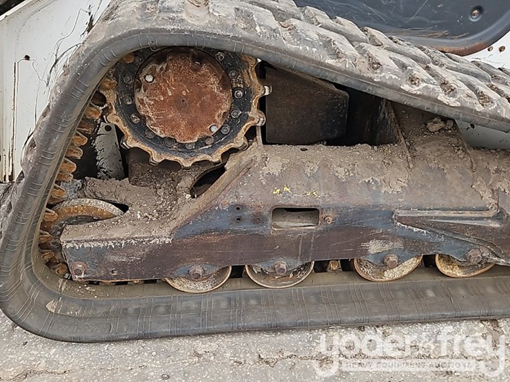 2021-bobcat-t76-image-8