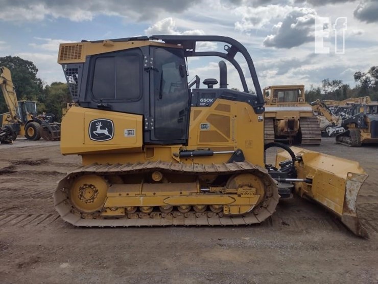 deere-650k-image-3