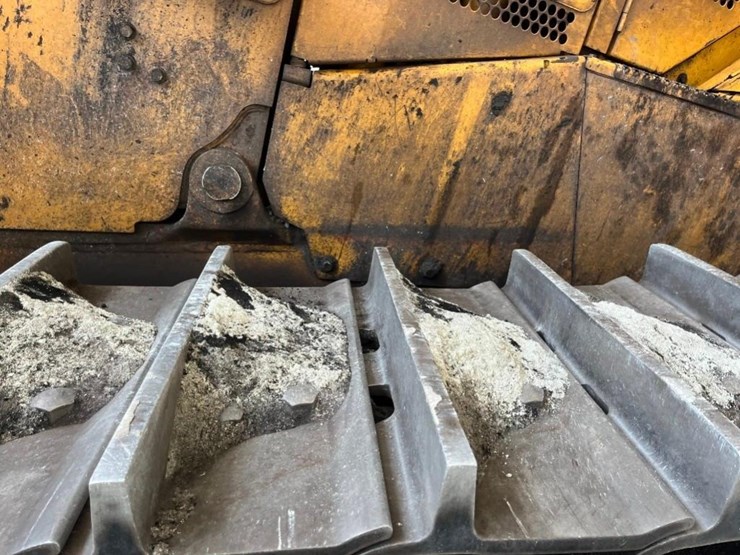 2017-caterpillar-d11t-image-59