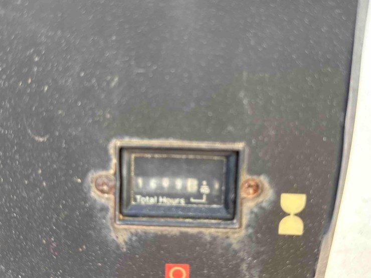 doosan-p185-utility-air-compressor-skidded-image-8