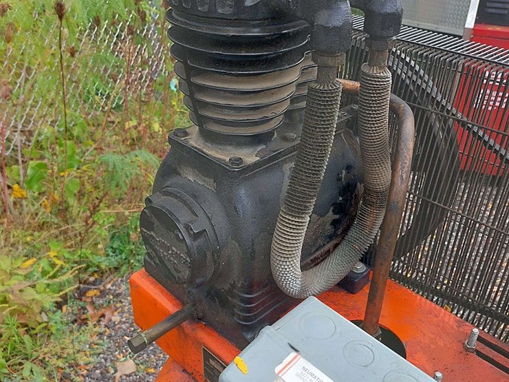devair-duplex-air-compressor-unit-&-air-dryer-image-11