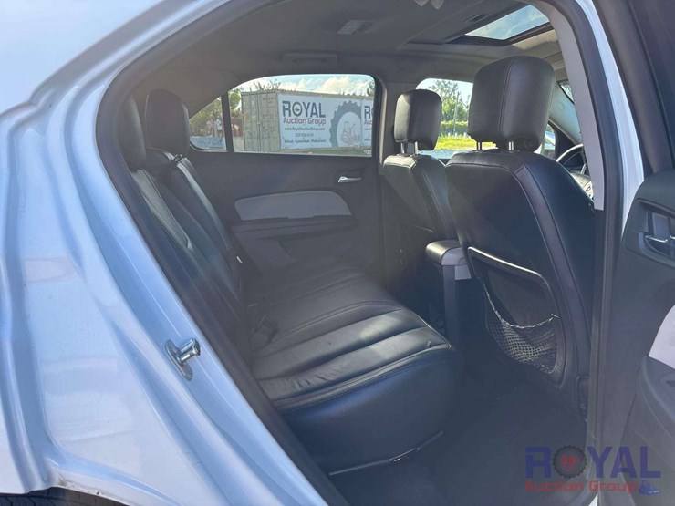 2015-chevrolet-equinox-image-21